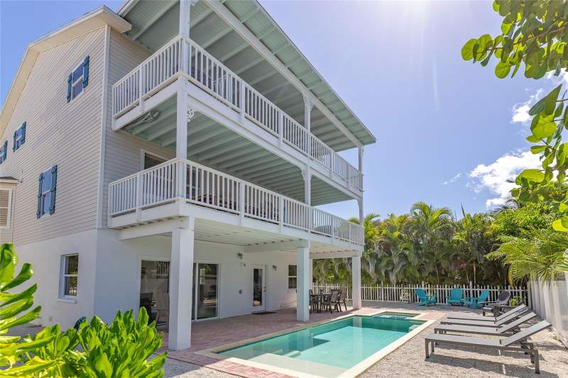 4 bedroom Single Family Residence at 607 S Bay Boulevard, Wells Bay Harbor Sec A, Anna Maria — photo 3