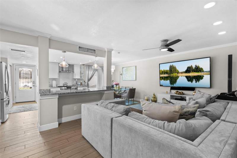 3 bedroom Townhouse at 7303 LOS PADRES COURT, MORGANWOODS GARDEN HMS UN 4, TAMPA — photo 4