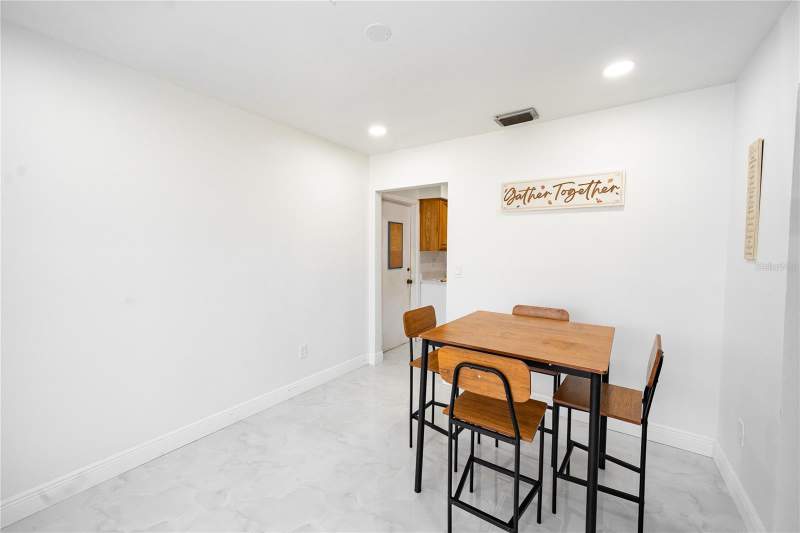 3 bedroom Single Family Residence at 8413 Millwood Drive, Bay Crest Park Unit 10 B, Tampa — photo 4