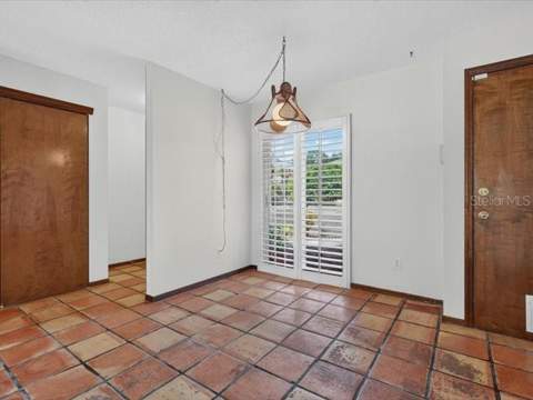 14012 Notreville Way, Tampa FL - photo 8 of 45
