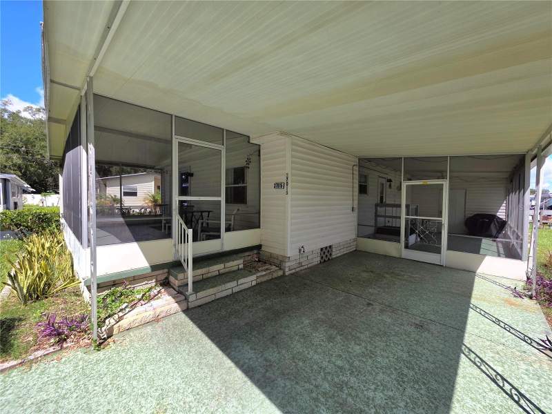 2 bedroom Mobile Home at 37015 Karen Avenue, Betmar Acres Unit 6, Zephyrhills — photo 2