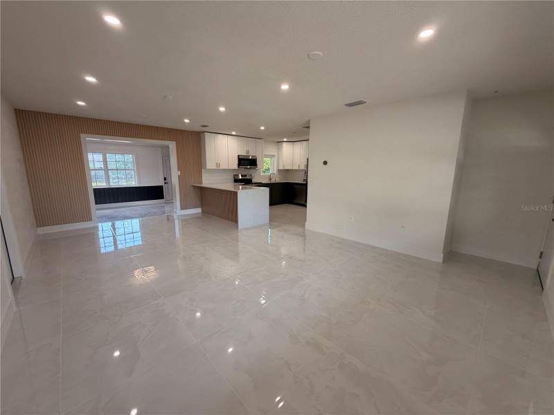 3 bedroom Single Family Residence at 2405 21st Ave W, Paradise Gardens, Bradenton — photo 5