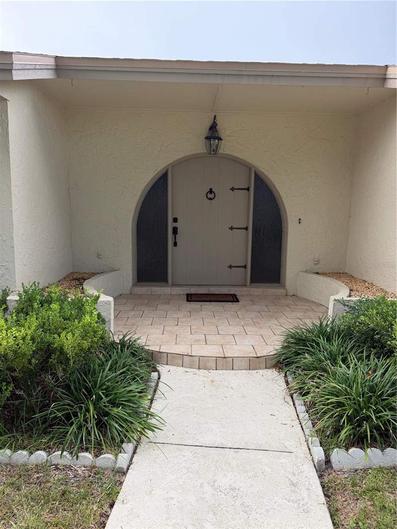 3 bedroom Single Family Residence at 14436 Bay Hills Drive, Bay Hills 3rd Add, Largo — photo 3