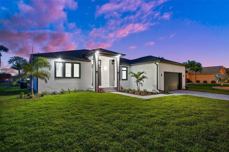 4 bedroom Single Family Residence at 45 Bunker Lane, Rotonda West Pebble Beach, Rotonda West — photo 4