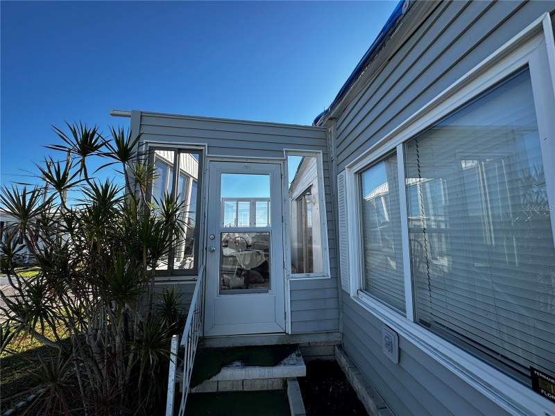 3 bedroom Mobile Home at 361 Tampico Drive, Tropic Isles Co-Op, Palmetto — photo 4