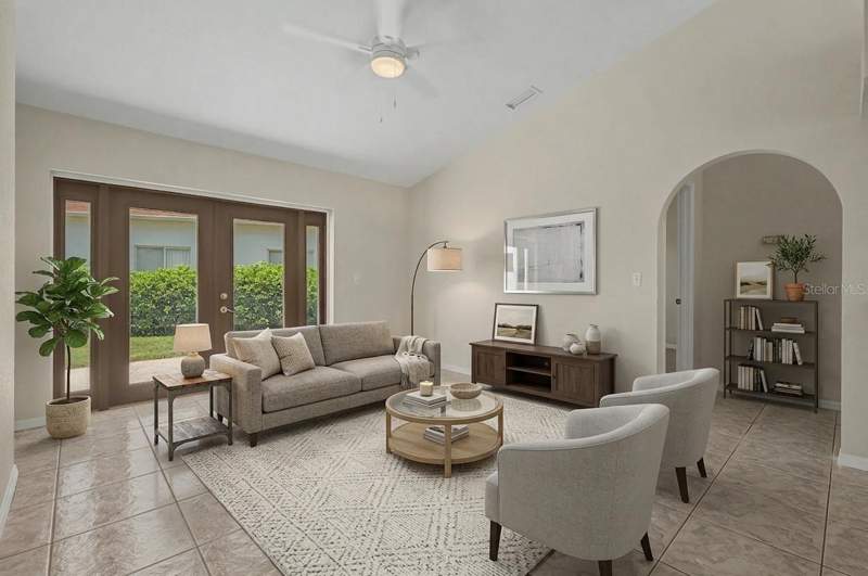 3 bedroom Single Family Residence at 6208 Huntington Drive, Silver Oaks, Zephyrhills — photo 4