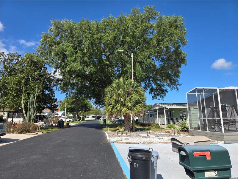 2 bedroom Manufactured Home at 6309 Grove Pointe Drive, Garden Grove Oaks, Winter Haven — photo 2