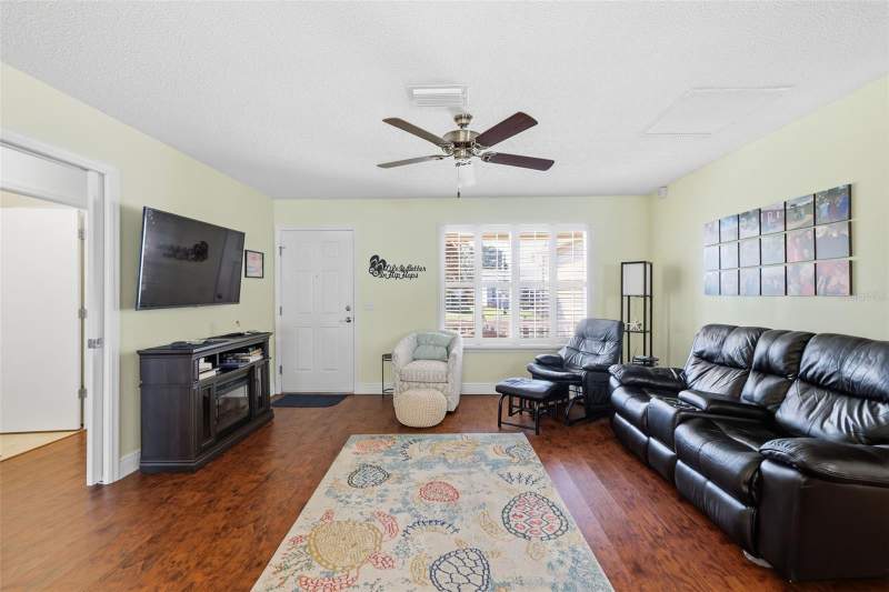 3 bedroom Single Family Residence at 1609 Blossom Terrace, The Villages, The Villages — photo 5