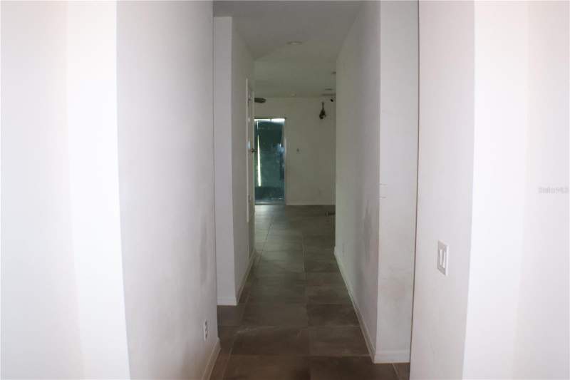 4 bedroom Single Family Residence at 453 IRONSIDE TRAIL DRIVE, PRESERVE/SUNRISE PH 3, GROVELAND — photo 2