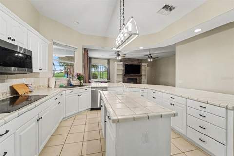 37616 Sky Ridge Circle, Dade City FL - photo 10 of 28