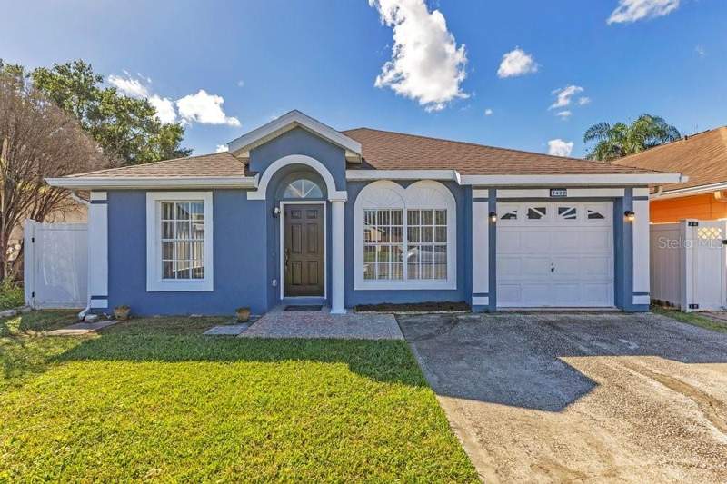 7422 HOLLOW RIDGE CIRCLE home for sale in Pine Ridge Hollow Homes for Sale: 1 Listing, From $335K