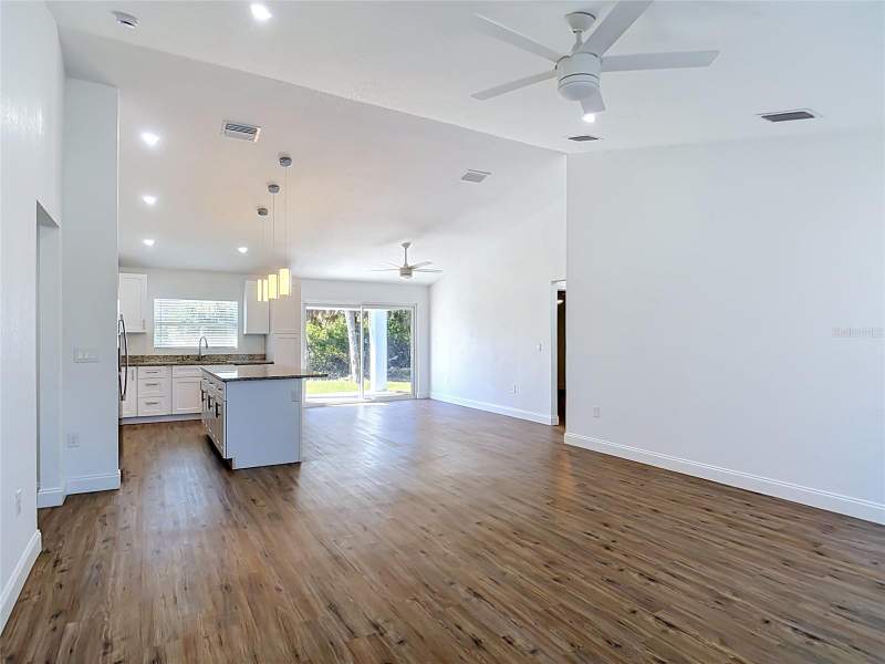 3 bedroom Single Family Residence at 19191 Willard Avenue, Port Charlotte Sec 017, Port Charlotte — photo 3