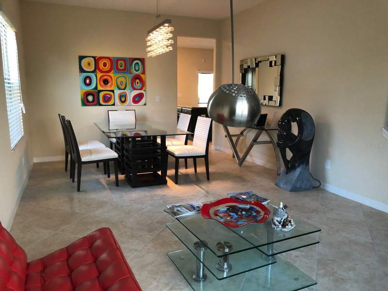 5 bedroom Single Family Residence at 13419 White Sapphire Road, South Fork Tr P Ph 1A &, Riverview — photo 4