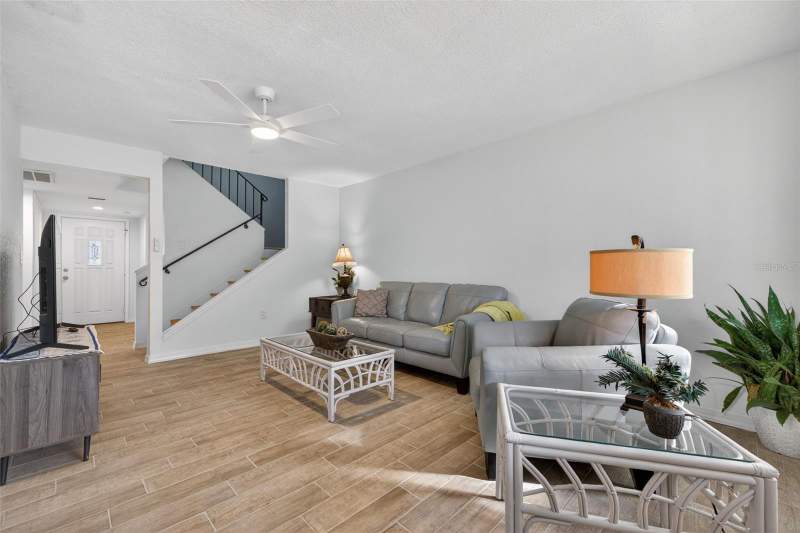 4 bedroom Townhouse at 6490 Cape Hatteras Way #2, Mariners Pass, St Petersburg — photo 3