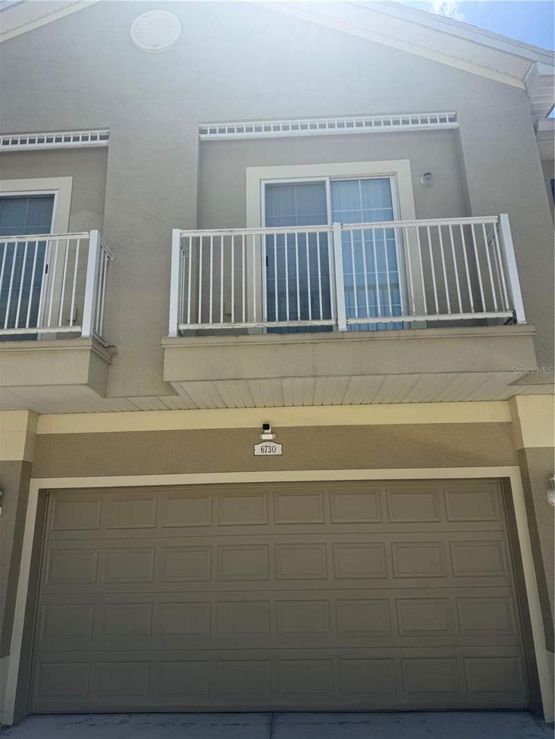 3 bedroom Townhouse at 6730 Eagle Feather Drive, Eagle Palm Ph 1, Riverview — photo 3