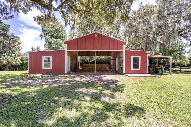 9 bedroom Single Family Residence at 7137 & 7141 S Magnolia Avenue, Ag Non-Sub, Ocala — photo 3