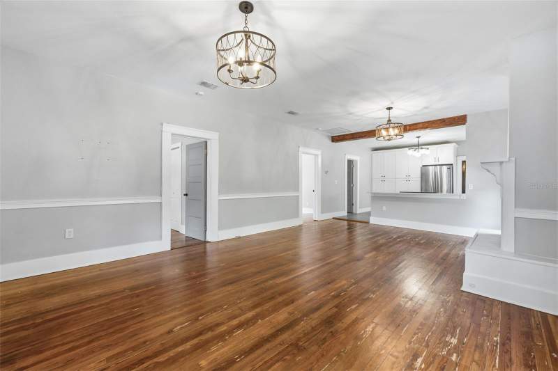 6 bedroom Single Family Residence at 236 W North Street, North Park Annex, Tampa — photo 4
