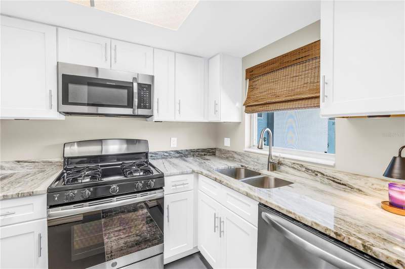 1 bedroom Condominium at 1868 Shore Drive #212, Shore Towers Building, South Pasadena — photo 5