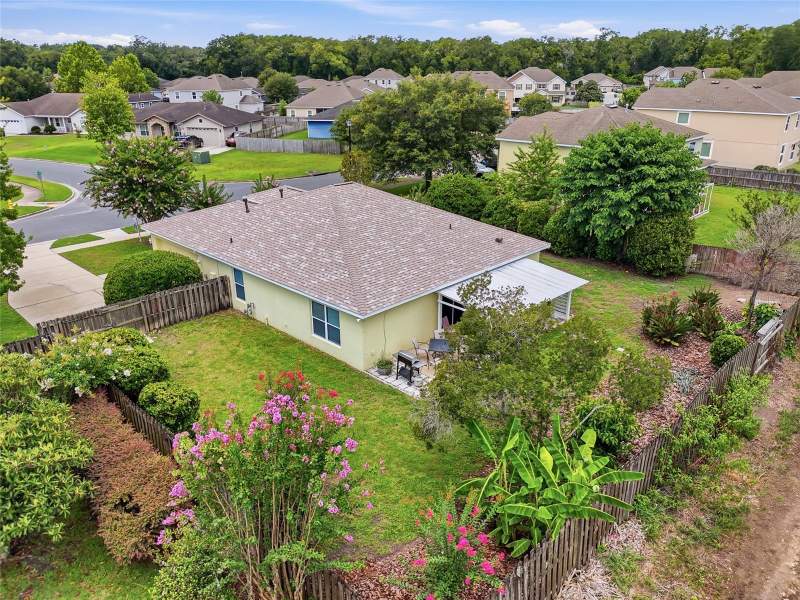 3 bedroom Single Family Residence at 23152 NW 11th Road, Newberry Oaks Ph 7, Newberry — photo 3