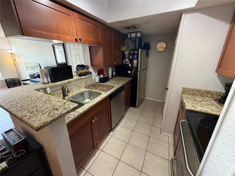 1 bedroom Condominium at 10200 Gandy Boulevard #1235, Vantage Point Condo, St Petersburg — photo 5