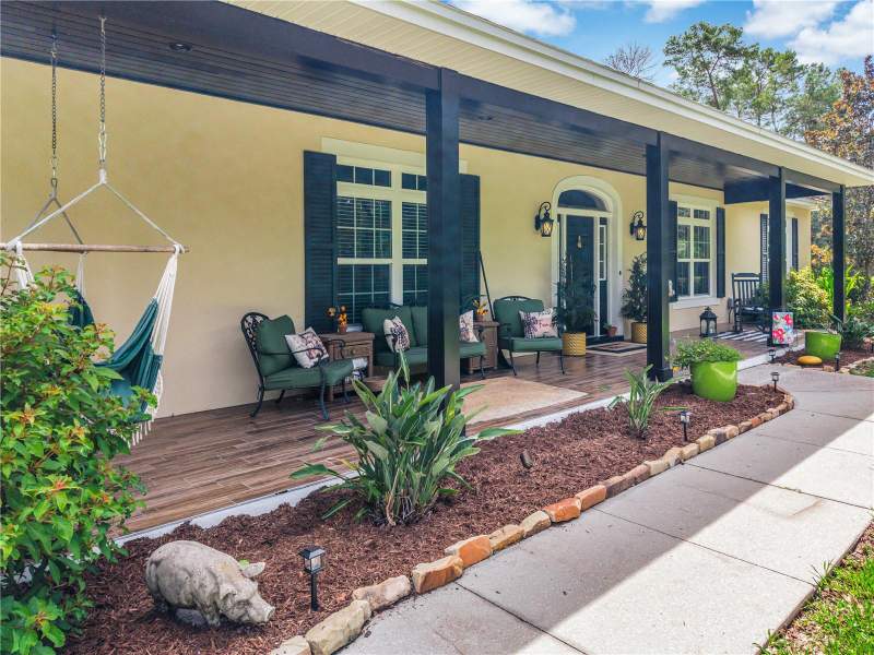 5 bedroom Single Family Residence at 450 Valley Stream Drive, Seminole Woods 5 Ac Dev, Geneva — photo 3