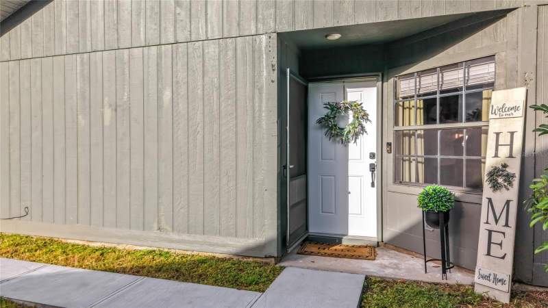 3 bedroom Half Duplex at 3007 Jon Jon Court, Pershing Villas, Orlando — photo 4