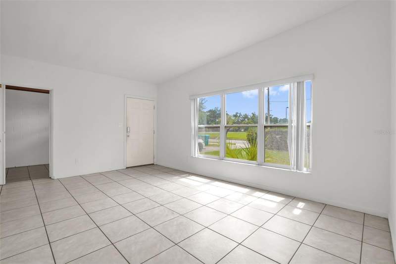 4 bedroom Single Family Residence at 417 N Tampa Avenue, Rock Lake Shores 1st Add, Orlando — photo 5