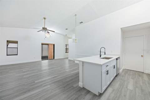 13427 Laraway Drive, Riverview FL - photo 14 of 44