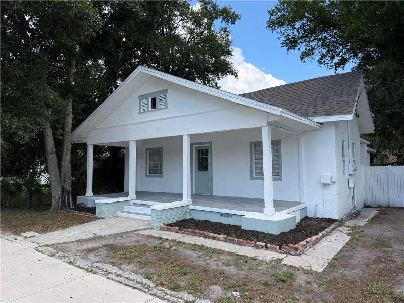 4 bedroom Single Family Residence at 2604 E Lake Avenue, Campobello Blocks 1 To 30, Tampa — photo 2