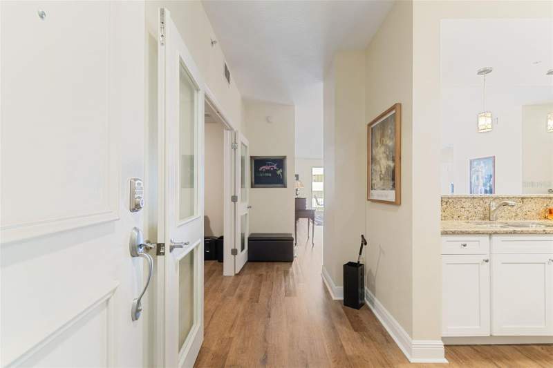 2 bedroom Condominium at 628 Cleveland Street #904, Station Square Condo, Clearwater — photo 4