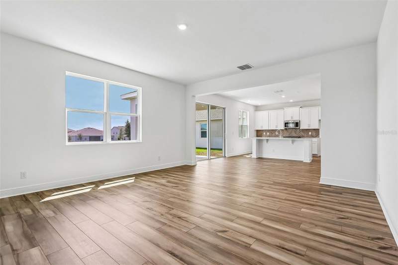 4 bedroom Single Family Residence at 367 Lemongrass Road, Park View At The Hills Ph 3, Minneola — photo 5