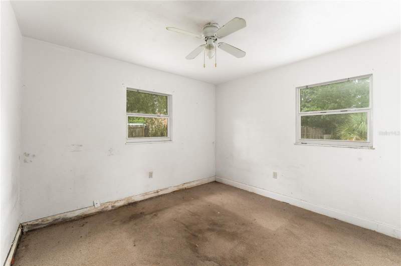 4 bedroom Single Family Residence at 717 NW 253rd Street, Newberry Chapman & Whites Add, Newberry — photo 5