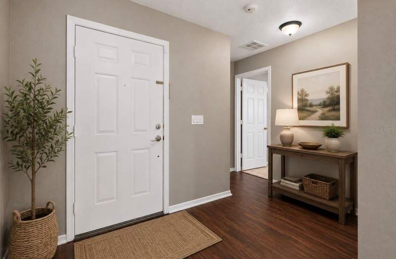 3 bedroom Single Family Residence at 11154 Running Pine Drive, Moss Landing Ph 1, Riverview — photo 4