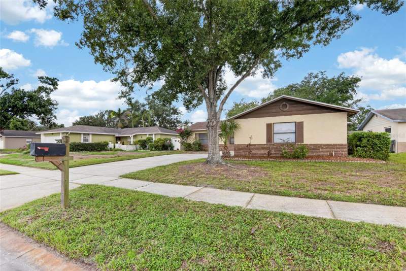 3 bedroom Single Family Residence at 1006 SAXON COURT, WOODBERY ESTATES, BRANDON — photo 4