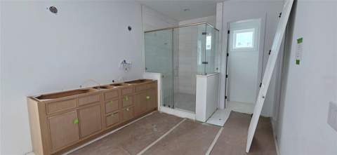 2402 N Glenwood Drive, Tampa FL - photo 10 of 24