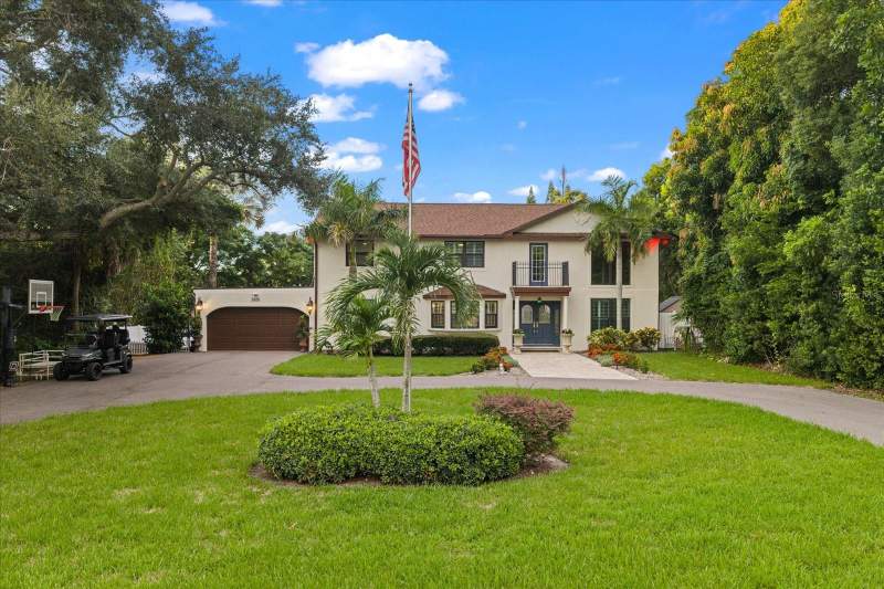 5 bedroom Single Family Residence at 3005 Sunset Drive, Sunset View, Belleair Bluffs — photo 4