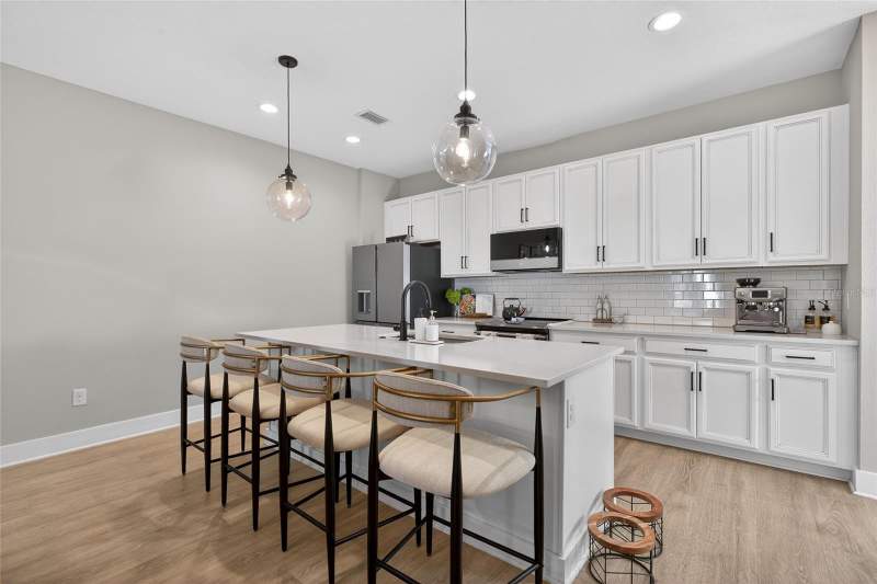 3 bedroom Townhouse at 2526 13th Avenue, Uptown Kenwood, St Petersburg — photo 4