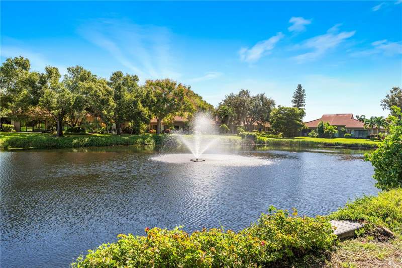 3 bedroom Villa at 1720 Kestral Park Way #49, Landings Carriagehouse I, Sarasota — photo 3