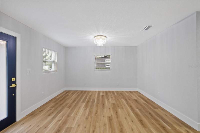 4 bedroom Single Family Residence at 3621 E Comanche Avenue, Bellmont Heights, Tampa — photo 4