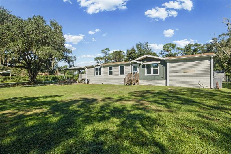 3 bedroom Manufactured Home at 2125 Myrtle Road, Lakeland, Lakeland — photo 4