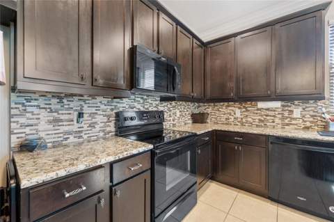 4436 Azure Isle Way, Kissimmee FL - photo 18 of 35