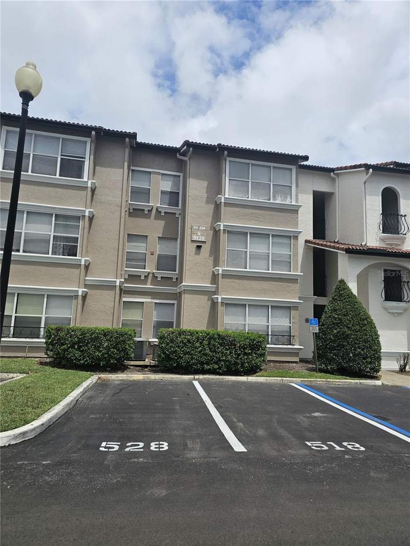 3 bedroom Condominium at 5132 Conroy Road #937, Residences/Millenia, Orlando — photo 2