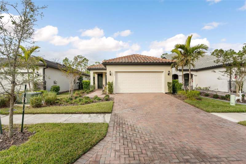 2 bedroom Single Family Residence at 2759 Lavandula Court, Cypress Falls Ph 2E, North Port — photo 1