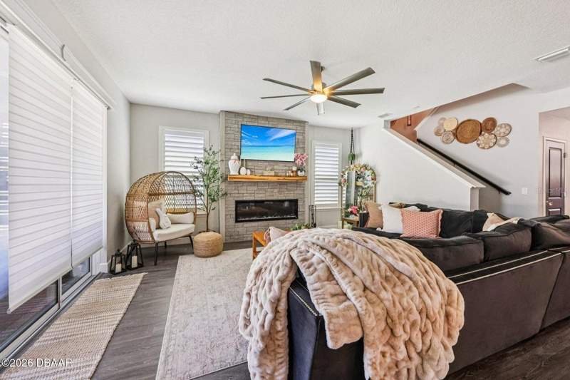 4 bedroom Single Family Residence at 6827 Forkmead Lane, Waters Edge Ph Xii, Port Orange — photo 4