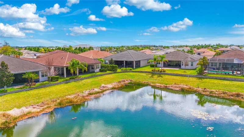 3 bedroom Single Family Residence at 4924 Pamplona Court, Valencia Del Sol Ph 1, Wimauma — photo 3
