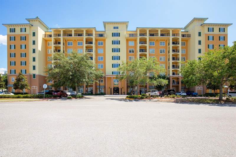 3 bedroom Condo - Hotel at 8100 Poinciana Boulevard #2312, Lake Buena Vista Residence Village I, Orlando — photo 2