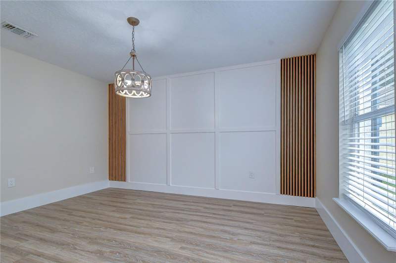 5 bedroom Single Family Residence at 12928 Kings Lake Drive, Kings Lake Ph 1A, Gibsonton — photo 4