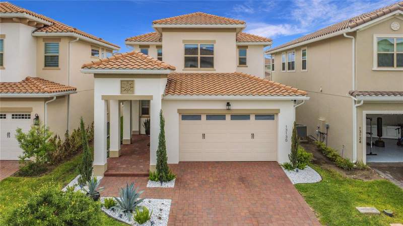 4 bedroom Single Family Residence at 13130 Weaver Avenue, Eagle Creek, Orlando — photo 2