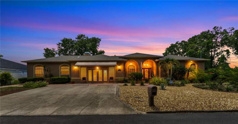 5 bedroom Single Family Residence at 7816 MARIGOLD AVENUE, RIO VISTA, TAMPA — photo 1