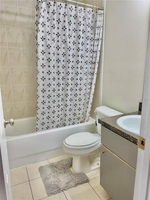 1150 S Beach Circle, Kissimmee FL - photo 12 of 18